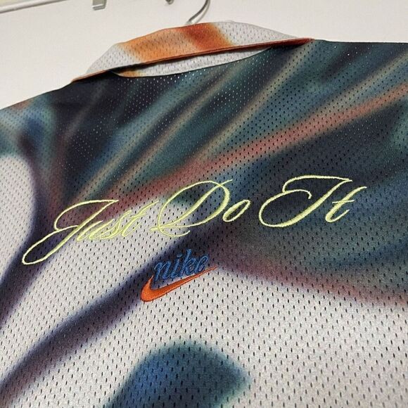 NIKE MEN RESORT HAWAIIAN BUTTON FRONT SHORT SLEEVE SHIRT SIZE SMALL - Picture 6 of 7